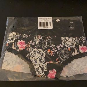 Torrid Curve Hipster Panties Size 2 Black Pink